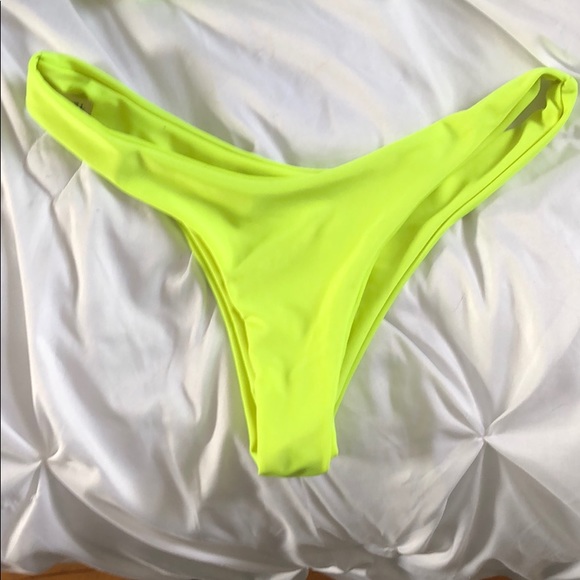 Zaful Thong Bikini NEVER WORN - Picture 4 of 5